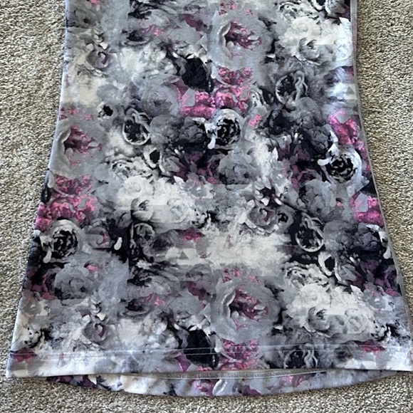 Lululemon Floral Athletic Tank - Picture 6 of 7